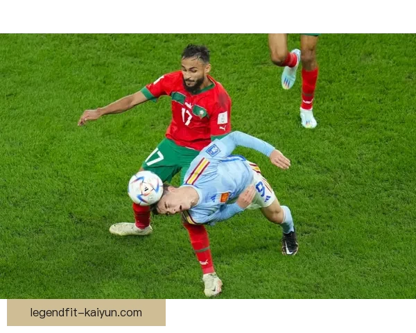 恩里克近期阵型变化体现战术调整，球队攻防结构持续优化